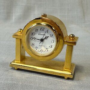 Vintage Quartex Miniature Round Mounted Clock